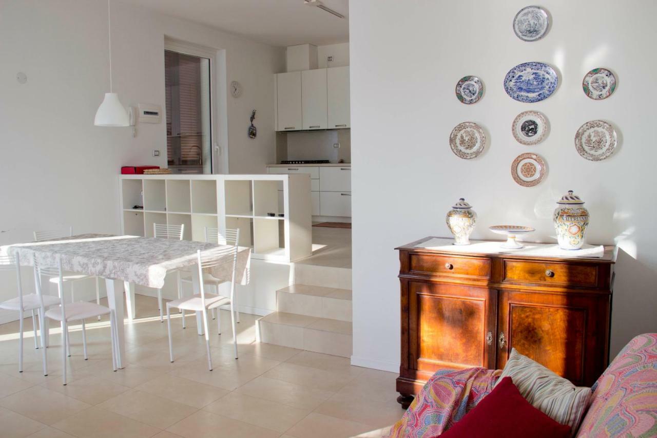 Lakefront Villa Del Pierangelo Cremia Exterior foto